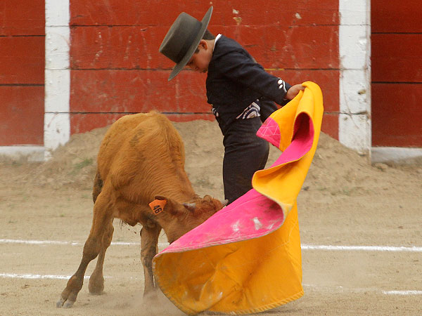 Dos ni�os jugando al Arte