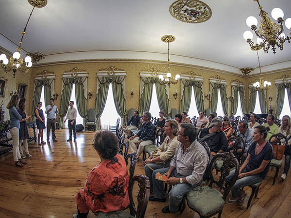 Visita en la C�mara Municipal