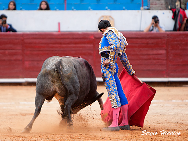 Corriendo la mano con clase