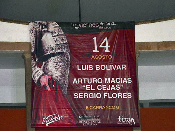 Luis Bol�var abre el serial