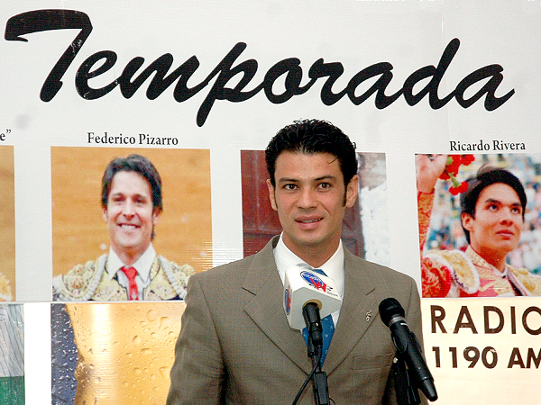 Guillermo Mart�nez, a tope