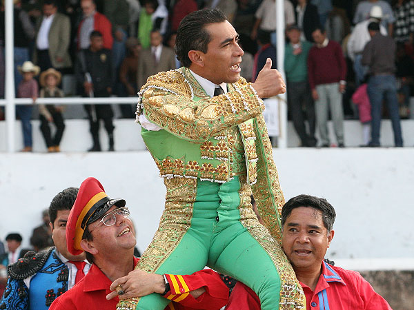 Zotoluco suma y sigue