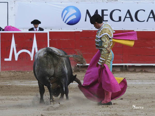 El capote de Antonio