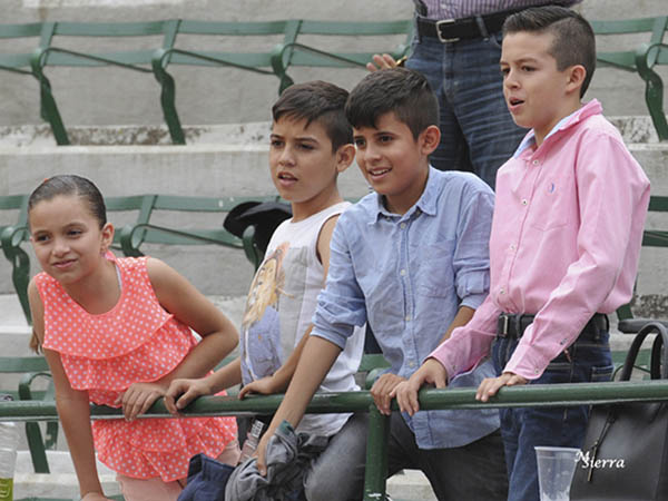 �Los ni�os a los toros!