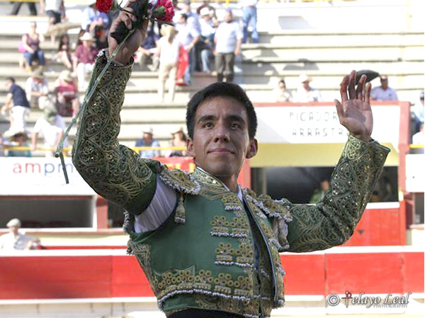 Romero cort� una oreja