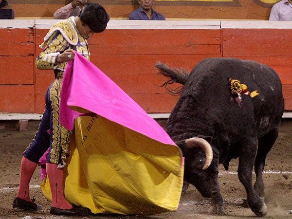 El colombiano Luis Bol�var