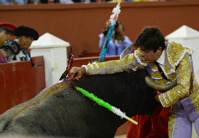 Hasta la empu�adura