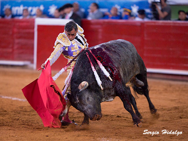 Buscando por derecha