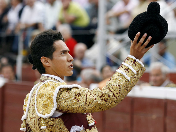 Pidiendo permiso a la autoridad