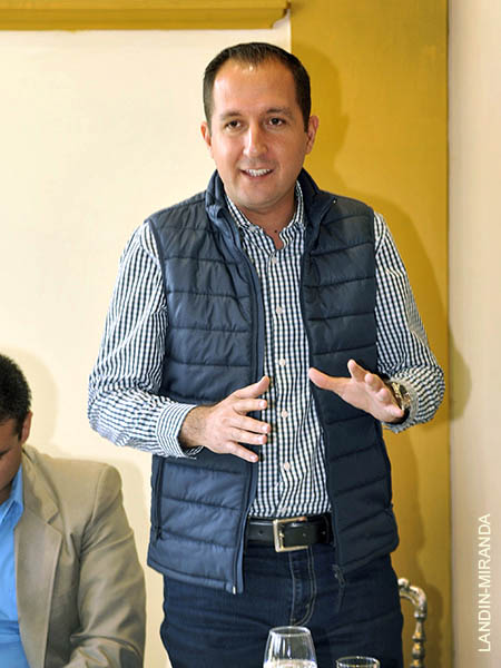 Edgar Viramontes, alcalde