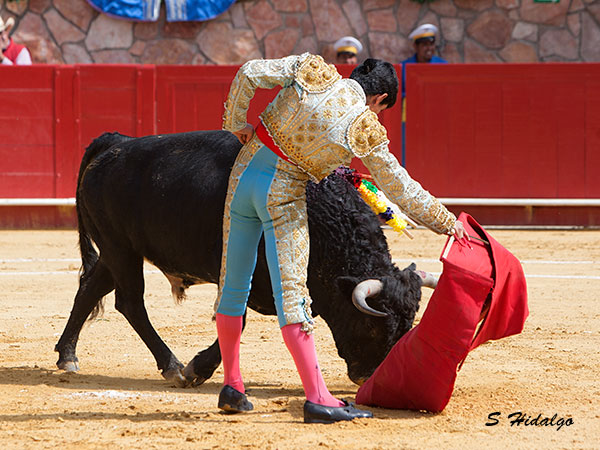 Intentando por derecha