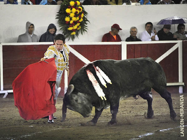 Sac� genio y colabor� poco