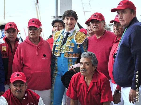 Roca Rey y el servicio de plaza