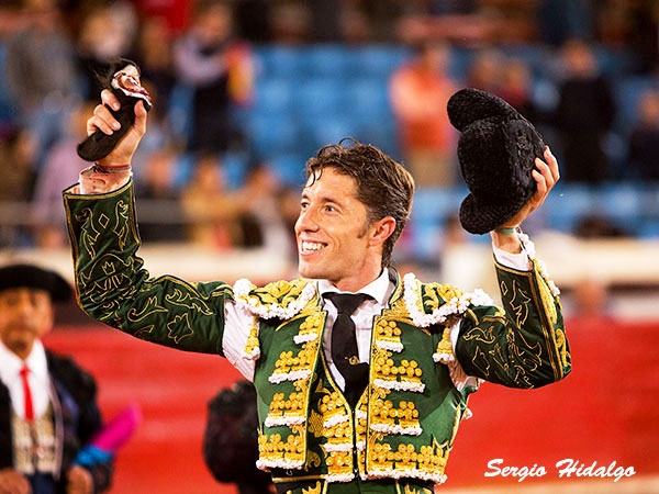 Escribano, cae de pie en la M�xico