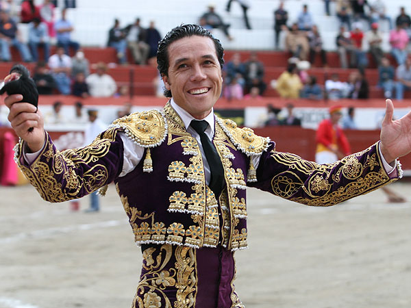 Con la oreja del quinto