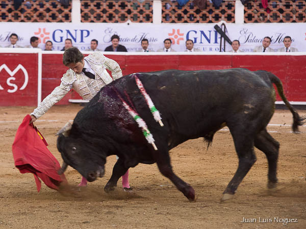 Por el pit�n derecho