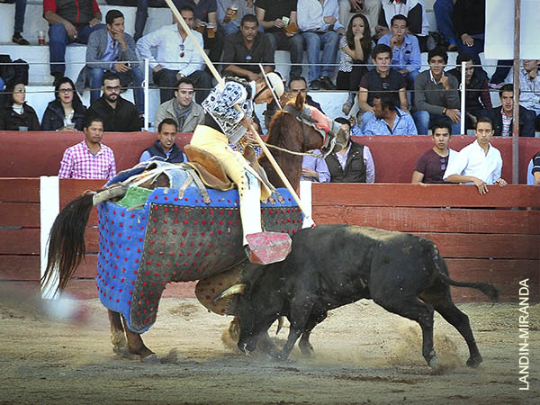 La vara de Ruso Delgado