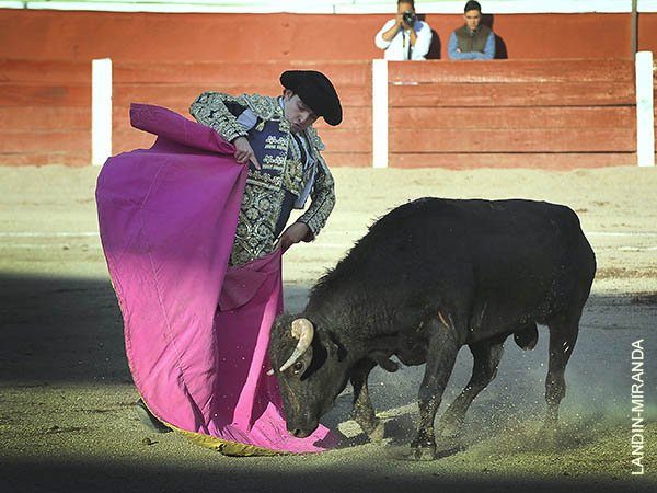 Abrochando el recibo