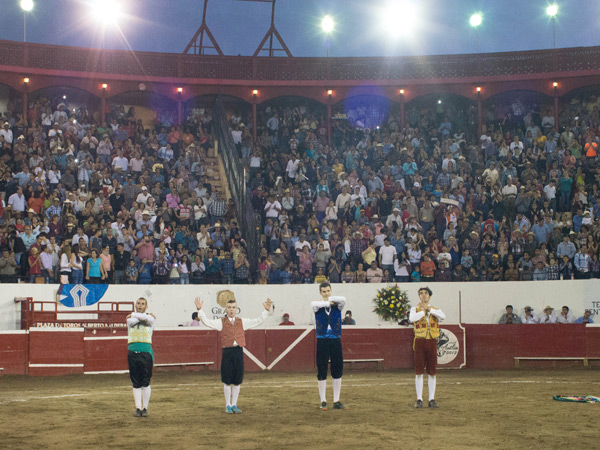 Agradeciendo la ovaci�n