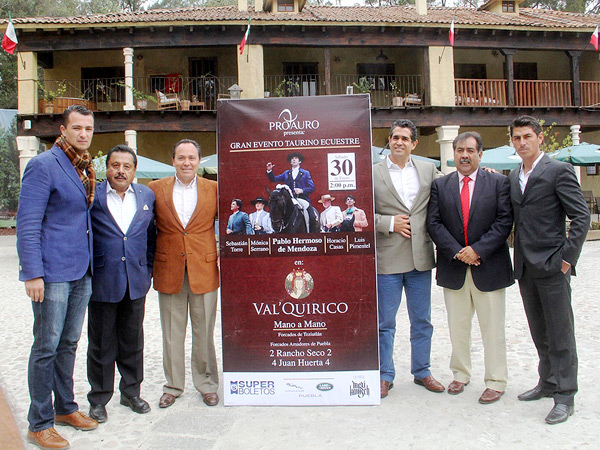 Organizadores y autoridades