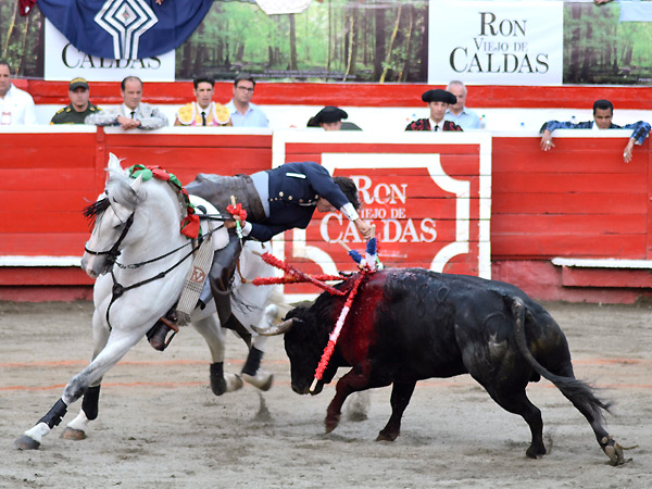 Una corta al viol�n