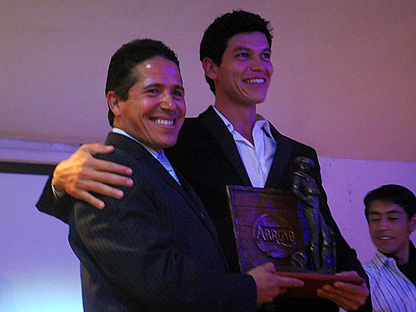 Carlos Pe�aloza, revelaci�n