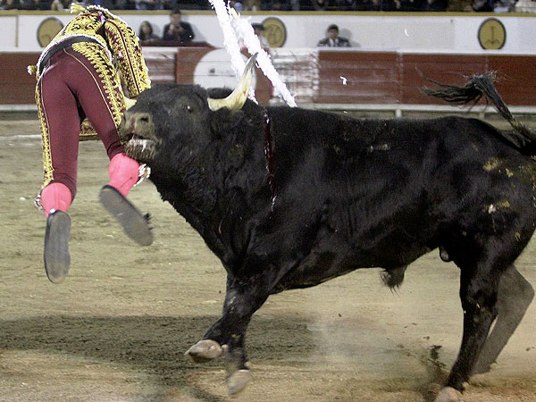 Fue prendido en banderillas