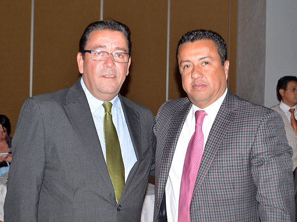 Mauricio Pe�a y Ricardo Monta�o