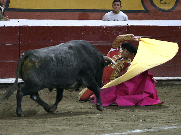 Angelino saluda a su primero