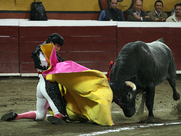 Vibrante inicio de el Zapata