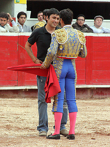 Brindando a El Cuate