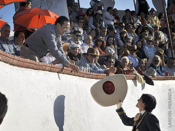 El brindis a Alejandro Bernal