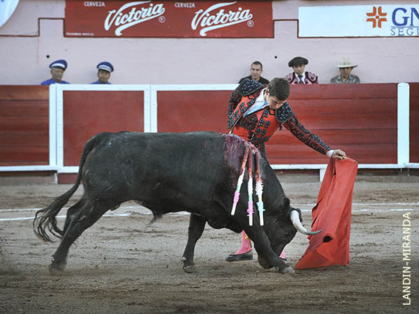 Enorme oficio del poblano