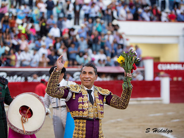 La aficion se le entrego