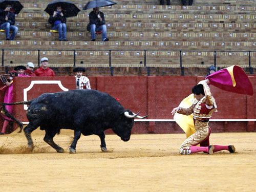 Esa� Fern�ndez, a porta gayola