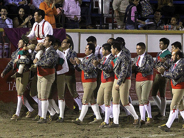 Triunfal despedida del Cabo