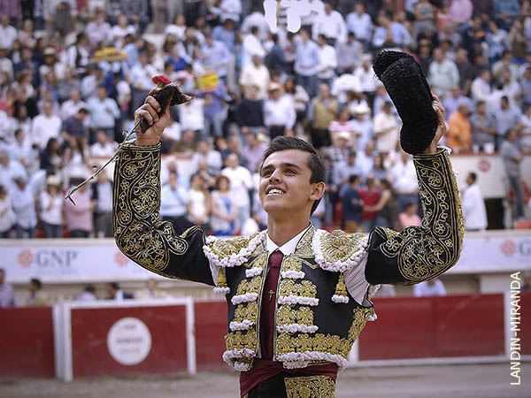 Diego: Una oreja en su tierra