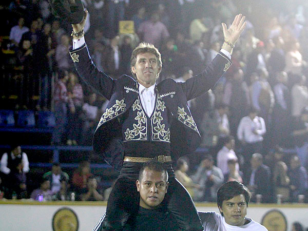 Consentido de la Angel�polis