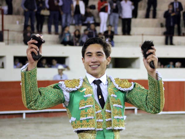 Armillita IV: Tarde de tres orejas