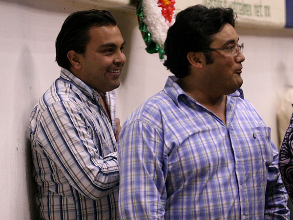 Empresario y Ganadero felices