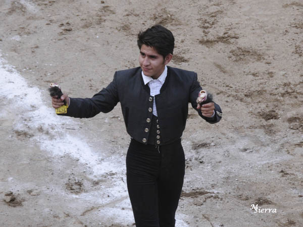 Dos trofeos al hidroc�lido