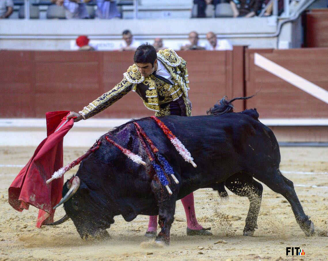 Toreo largo del extreme�o