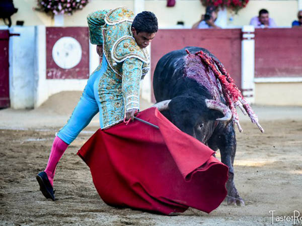 Levantando el tal�n