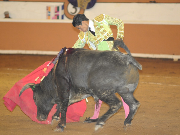 Tambi�n por la diestra