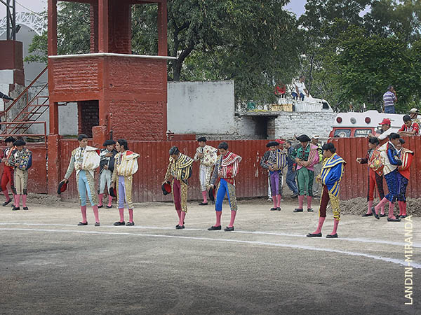 Siete toreros en Jes�s Mar�a