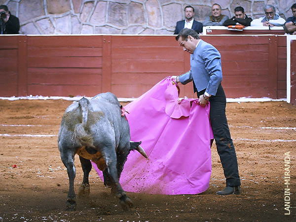 Saludo de Arturo Gilio