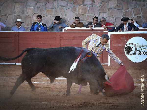 El negro fue de menos a m�s