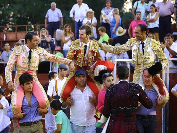 El Payo comparti� volandas