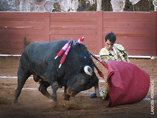 Un tanto construido cuesta arriba
