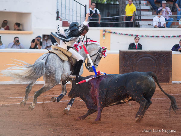 La monta de Jorge Hern�ndez III